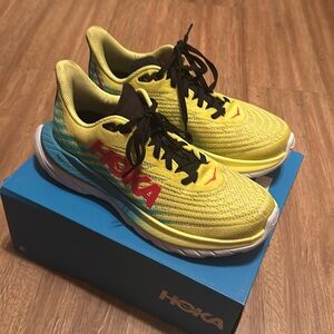Hoka Mach 5